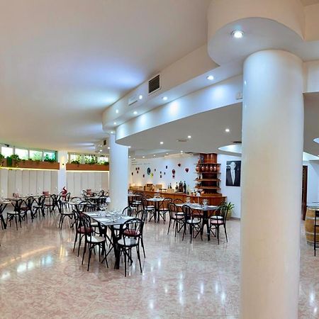 Hotel Sica Montecorvino Rovella エクステリア 写真