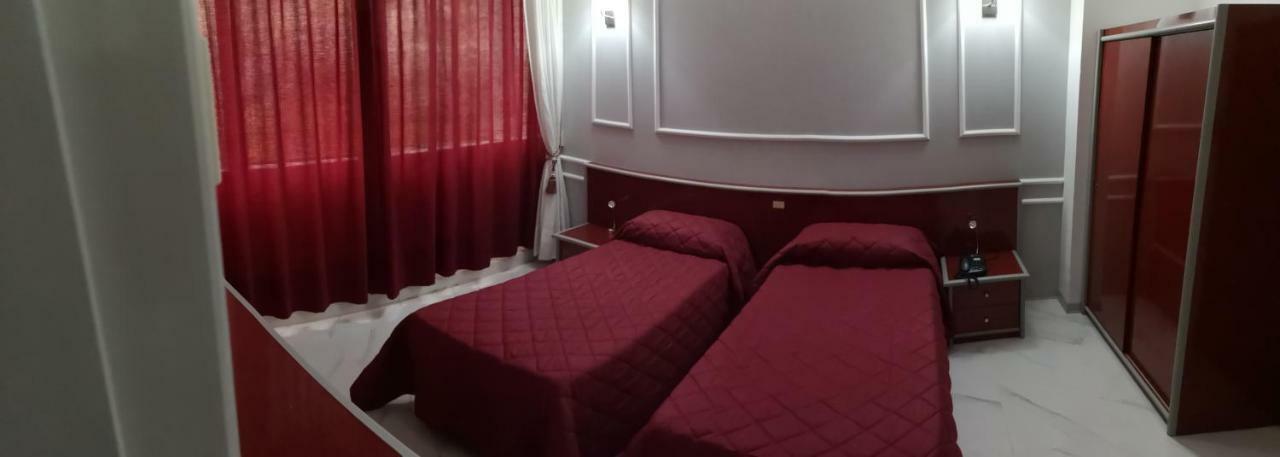 Hotel Sica Montecorvino Rovella エクステリア 写真