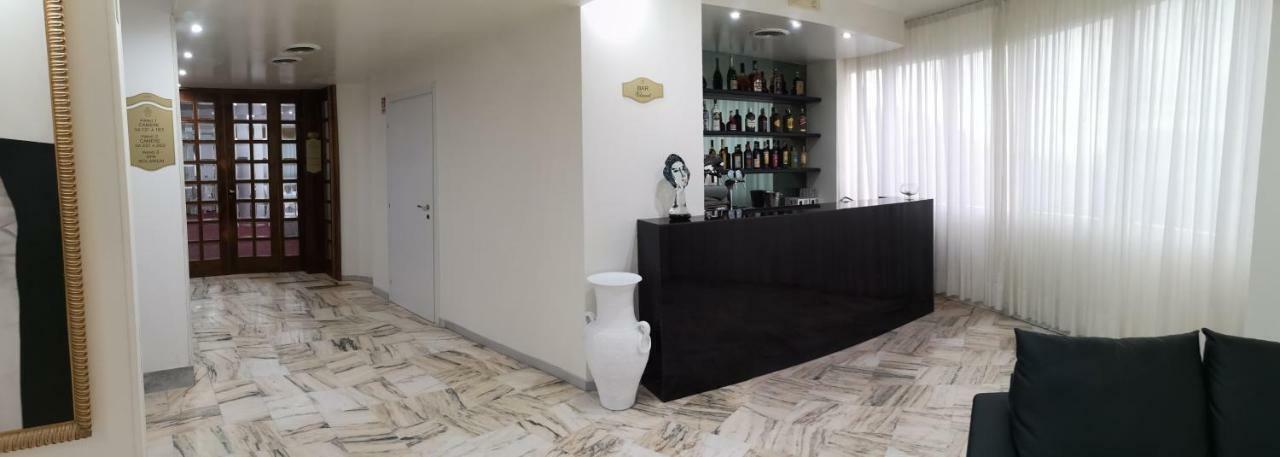 Hotel Sica Montecorvino Rovella エクステリア 写真